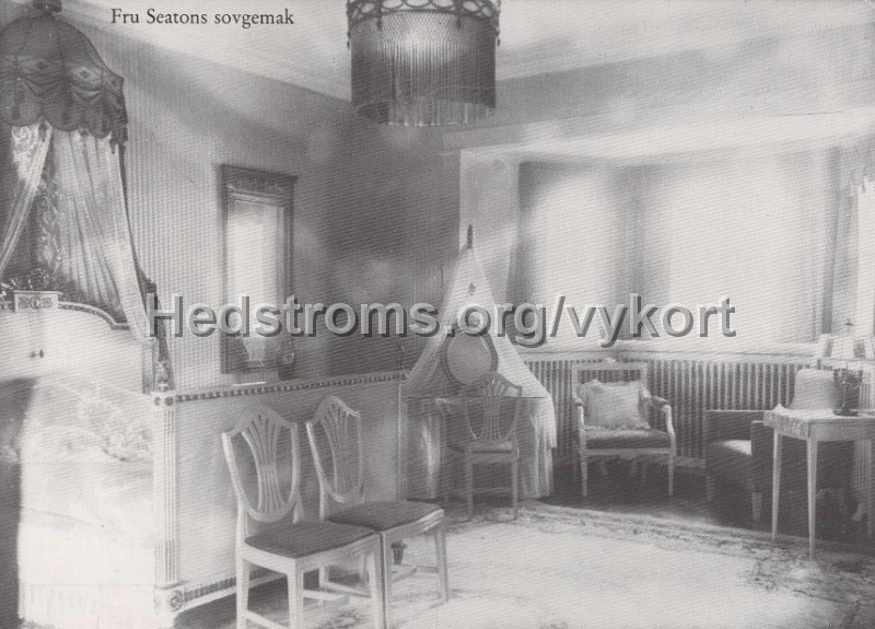 Fru Seatons sovgemak. Ett horn av fru Seatons sovgemak med sanghimmel. Odaterat.jpg - Fru Seatons sovgemak.Ett hörn av fru Seatons sovgemak med sänghimmel.Odaterat.