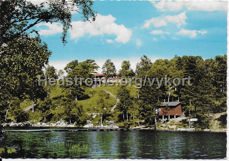 Harskogens Friluftsgard Lerum. Postganget med Postens Friluftsdag 21 sept 1969. Copyright AB H. Lindenhag, Goteborg. n r S 287.jpeg - Härskogens Friluftsgård Lerum.Postgånget med Postens Friluftsdag 21 sept 1969.Copyright: A/B H. Lindenhag, Göteborg. n r S 287.