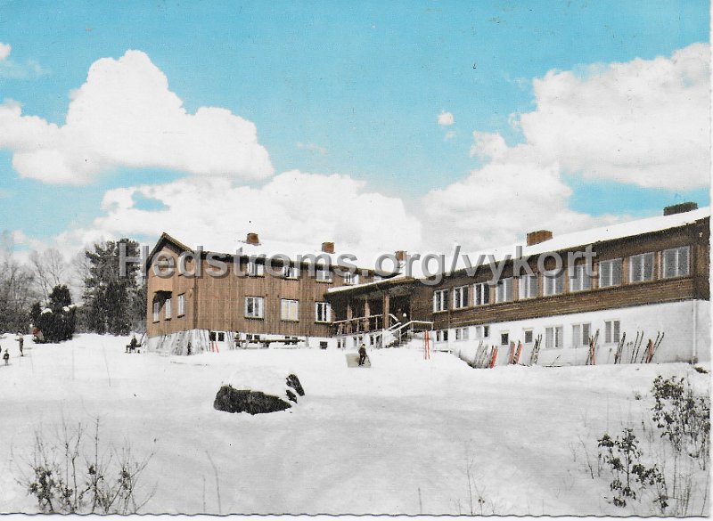 Harskogens Friluftsgard., Lerum. Odaterat. Copyright AB H. Lindenhag, Goteborg. n r.  S 203.jpeg - Härskogens Friluftsgård, Lerum.Odaterat.Copyright: A/B H. Lindenhag, Göteborg. n r. S 203.