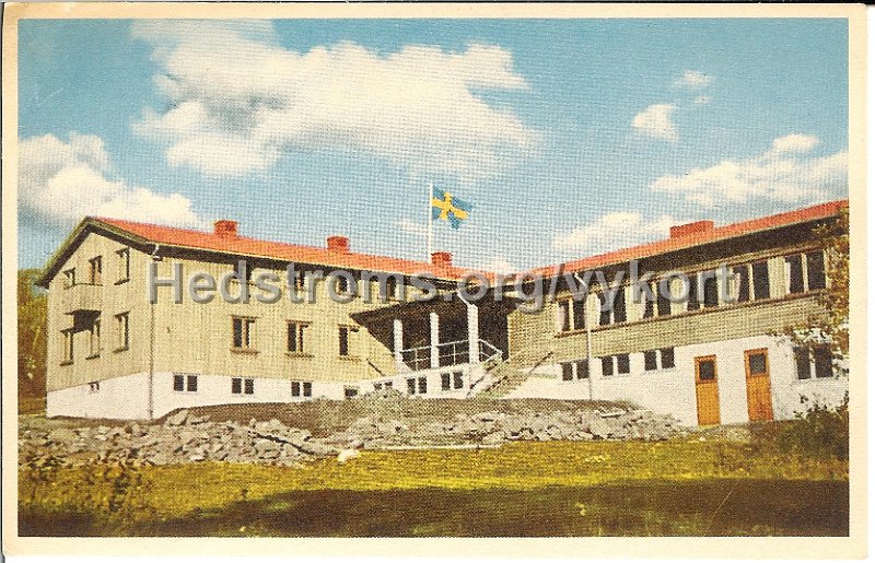 Skid- och Friluftsframjandet, Friluftsgarden Harskogen, Lerum. Odaterat. Sagokonst. Fargfotografi C. Ewert. 50 568.jpg - Skid- och Friluftsfrämjandet, Friluftsgården Härskogen, Lerum.Odaterat.Sagokonst. 50/568 Färgfotografi C. Ewert.