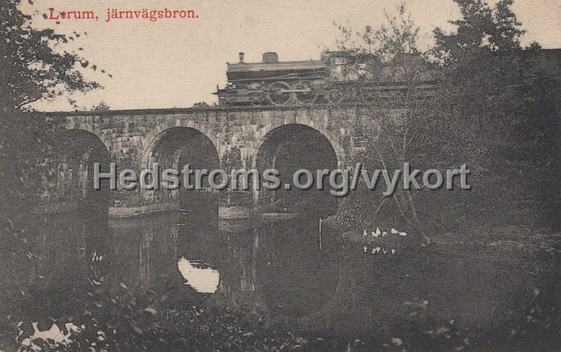 Lerum, jarnvagsbron. Odaterat. Forlag Carl Broback.jpg - Lerum, järnvägsbron.Odaterat.Förlag: Carl Brobäck.