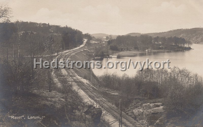 Raset, Lerum. Odaterat. Forlag Einar Erikson, Alingsas.jpg - "Raset", Lerum.Odaterat.Förlag: Einar Erikson, Alingsås.