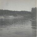 Fotografi. Markt 79 Jarnvagsraset vid sjon Aspen ar 1913 pa baksidan