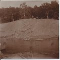 Fotografi. Markt 80 Raset vid Jonsered 1913 pa baksidan