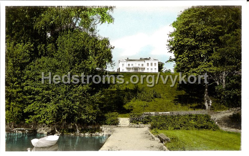 Jonsered. Herrgarden fran sjosidan. Odaterat. Forlag Jonsereds Kiosk. Traff 8027.jpg - Jonsered. Herrgården från sjösidan.Odaterat.Förlag: Jonsereds Kiosk. Träff 8027.