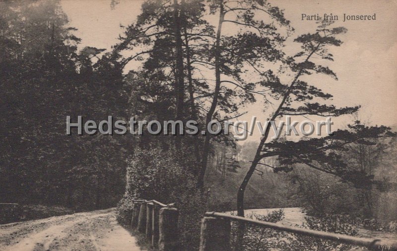 Parti fran Jonsered. Postganget 13 april 1917. Forlag Jonsereds Handelsbod.jpg - Parti från Jonsered.Postgånget 13 april 1917.Förlag: Jonsereds Handelsbod.