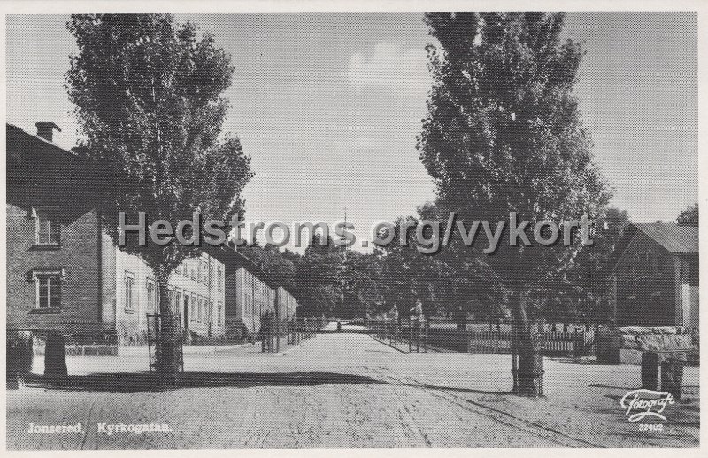 Jonsered. Kyrkogatan. Odaterat. Foreningen Hembygdens vanner i Jonsered. 32402.jpg - Jonsered. Kyrkogatan.Odaterat.Föreningen Hembygdens vänner i Jonsered. 32402.