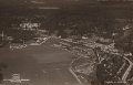 Flygfoto av Jonsered. Odaterat. Forlag Jonsereds Handelsbod. Jonsered. Foto Lilljeqvist. Ensamratt AB Almquist Coster, Halsingborg,. Ahrenbergsflyg2