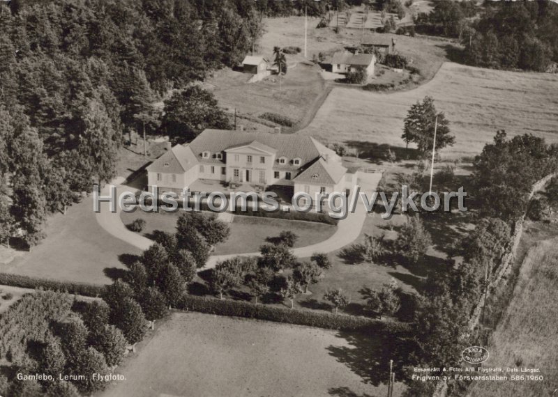 Gamlebo, Lerum. Flygfoto. Postganget. Ensamratt Foto Ab Flygtrafik, Dals Langed. Frigiven av Forsvarsmakten 586 1960.jpg - Gamlebo, Lerum. Flygfoto.Postgånget.Ensamrätt & Foto: A/B Flygtrafik, Dals Långed.Frigiven av Försvarsmakten 586/1960.