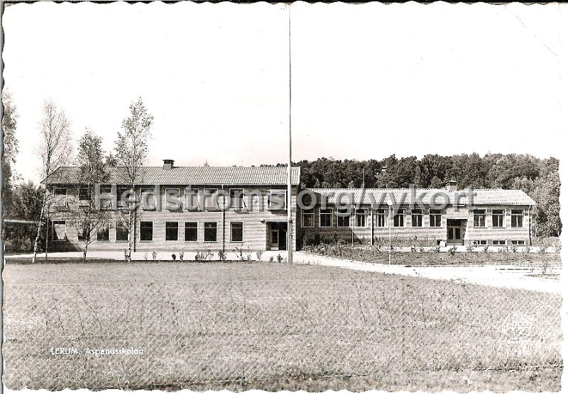 Lerum. Aspenasskolan. Odaterat. Pressbyran 77416.jpg - Lerum. Aspenässkolan.Odaterat.Färlag: Pressbyrån. 77416