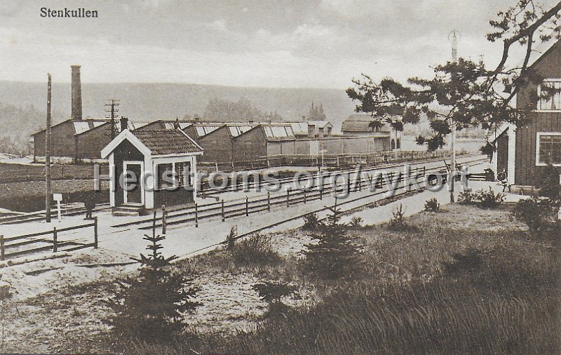 Stenkullen. Postganget 1 mars 1928. Forlag Einar Erikson, Alingsas.jpeg - Stenkullen.Postgånget 1 mars 1928.Förlag: Einar Erikson, Alingsås.